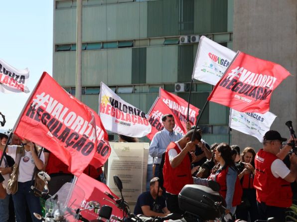 Governo classifica candidatos para 96 vagas remanescentes em oito agências reguladoras